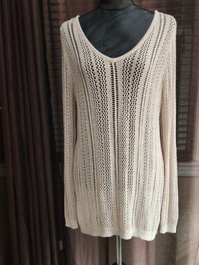 NWT GUESS Crochet Lace Up Back Sweater Size Large